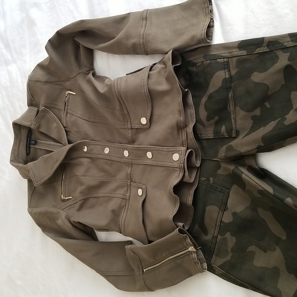 WHBM Camo Utility Pants, Stretchy Sz 2 - Picture 10 of 15